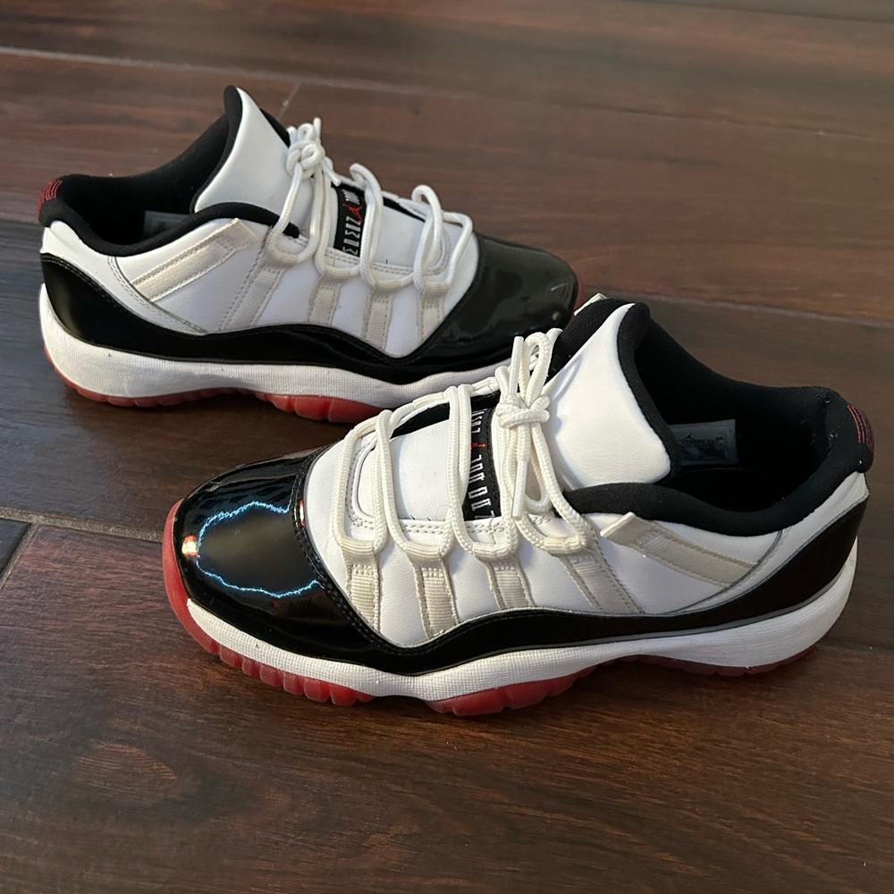 Air Jordan 11 Retro Low GS ‘Concord-Bred’